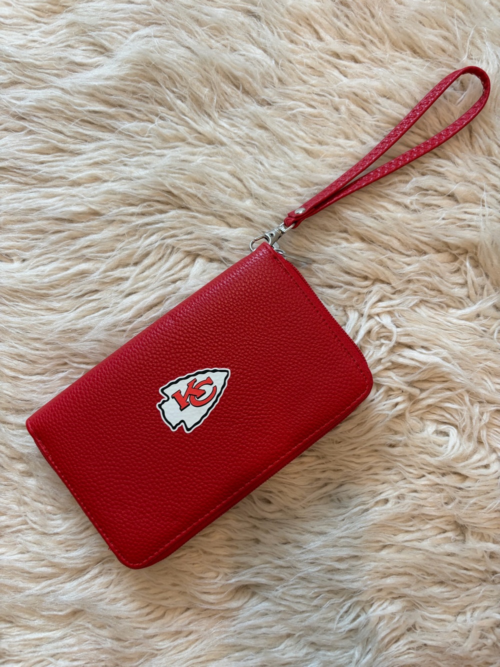 New Red NFL Kansas City Chiefs Wristlet Phone Case wallet - Official Team Logo